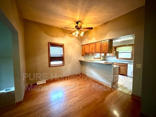 Building Photo - 1009 N 49th Ave