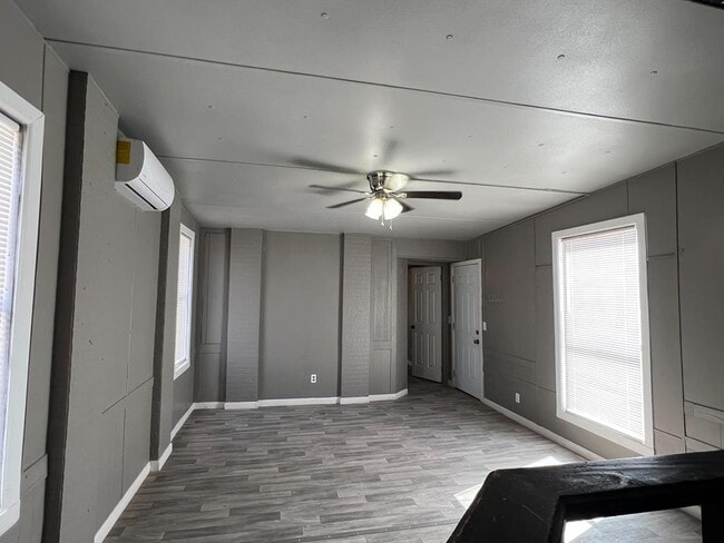Building Photo - 8515 S County Rd