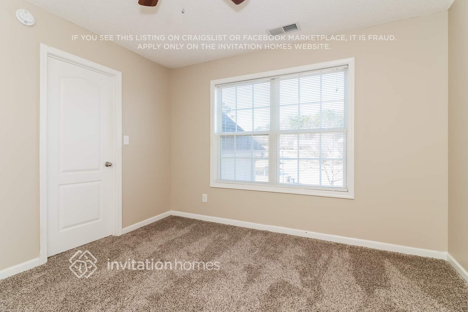 Building Photo - 200 Autumn Creek