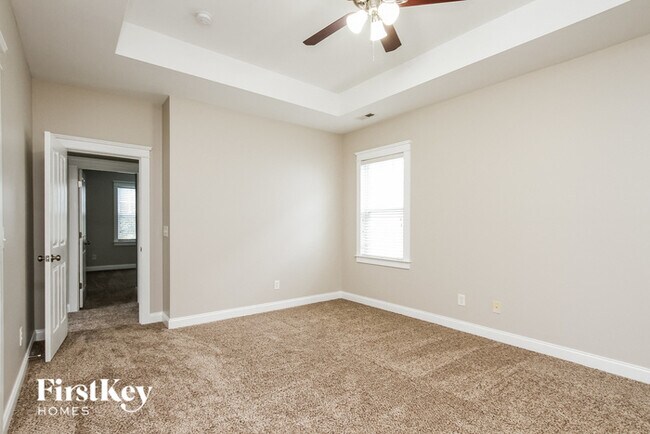 Building Photo - 532 Catawba Ave