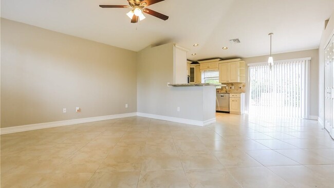 Building Photo - 4428 Kenvil Dr