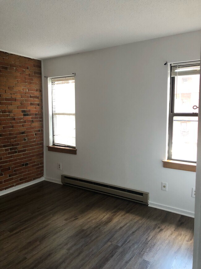 Bedroom - 18 Townley St