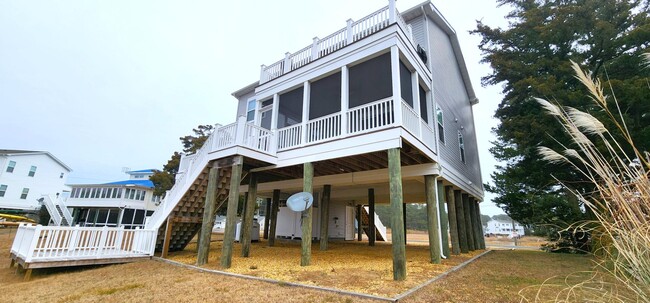 Building Photo - 3238 Dock Ct