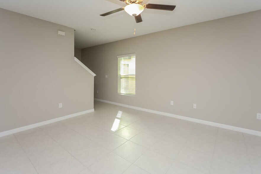 Building Photo - 7318 Spring Snowflake Ave