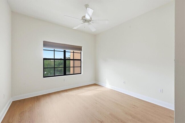 Building Photo - 7612 Lake Vista Ct
