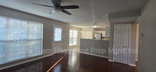 Building Photo - 14109 Southbridge Forest Dr