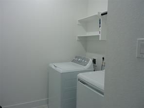 Building Photo - 15317 Hazel Firs Ln