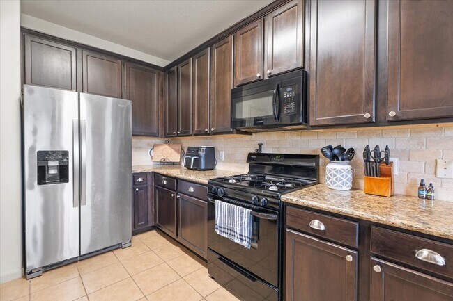 Building Photo - 285 Country Crossing Cir