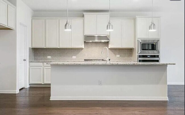 Building Photo - 4441 Arques Ave