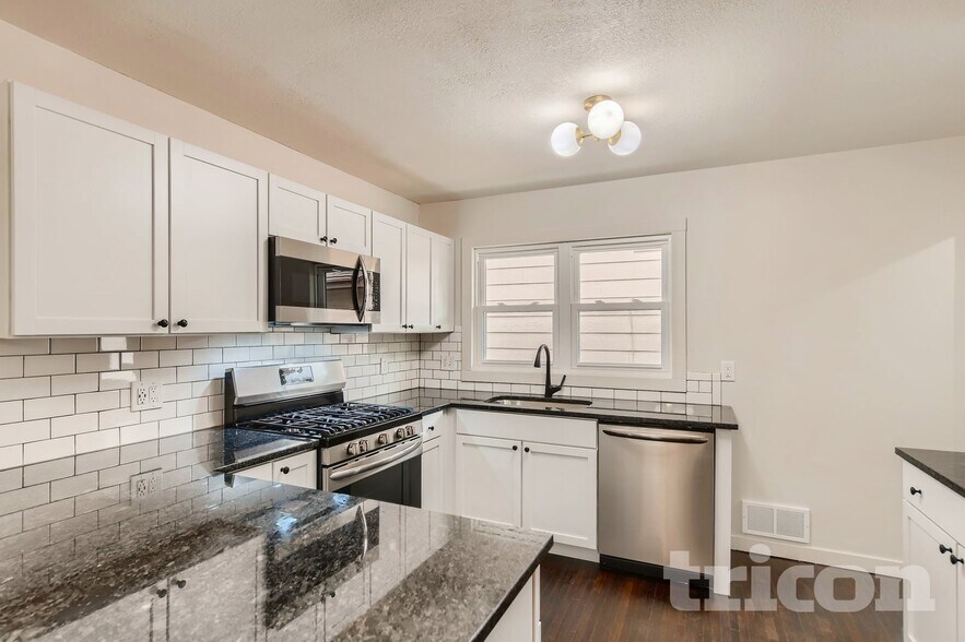 Building Photo - 7317 Clinton Ave