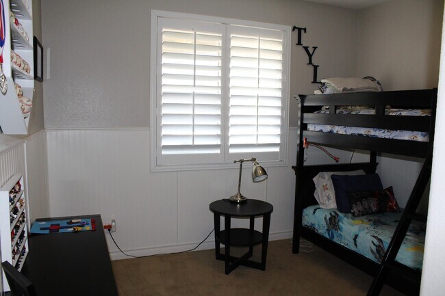 Building Photo - Beautiful 4 Bed 2.5 Ba, Single Story Pool Home with RV/Boat Parking