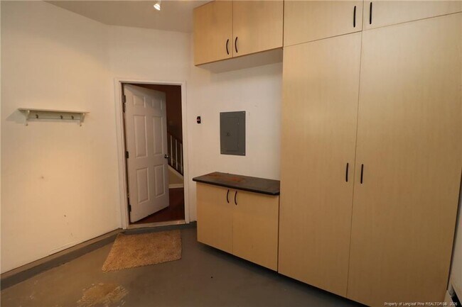 Building Photo - 2935 Winding Waters Way