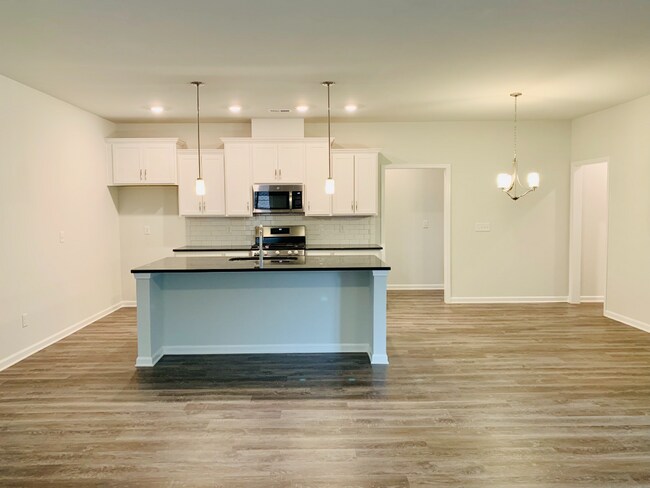 Building Photo - Coming soon!!  "Spacious 3-Bedroom Haven w...