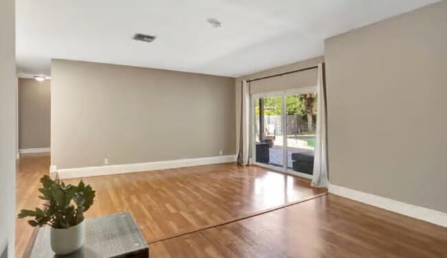 Building Photo - 9062 NW 20th Manor