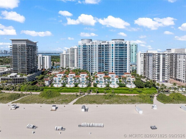 Building Photo - 5959 Collins Ave