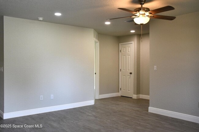 Building Photo - 1515 Furnari St