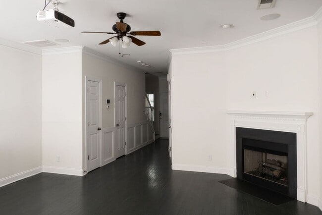 Building Photo - 4988 Wyngate Village Dr