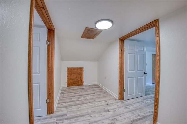 Building Photo - 4465 Mt Troy Rd Ext