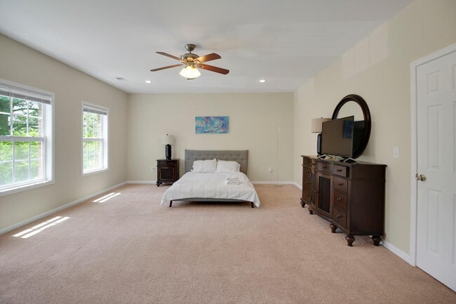 Building Photo - 6799 Wilson Blvd