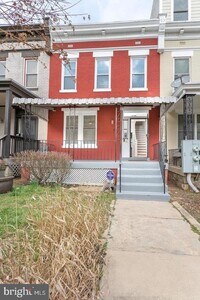 Building Photo - 222 R St NE