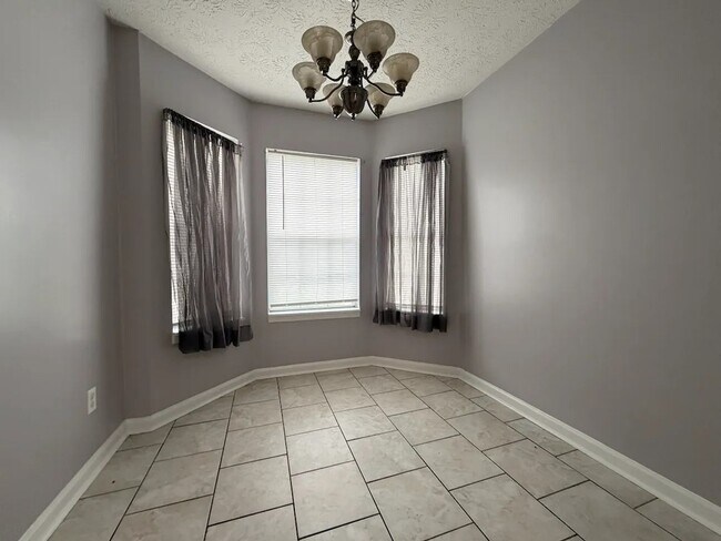 Building Photo - 125 Cumberland Ct