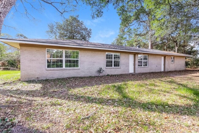 Building Photo - 608 Hilliard St