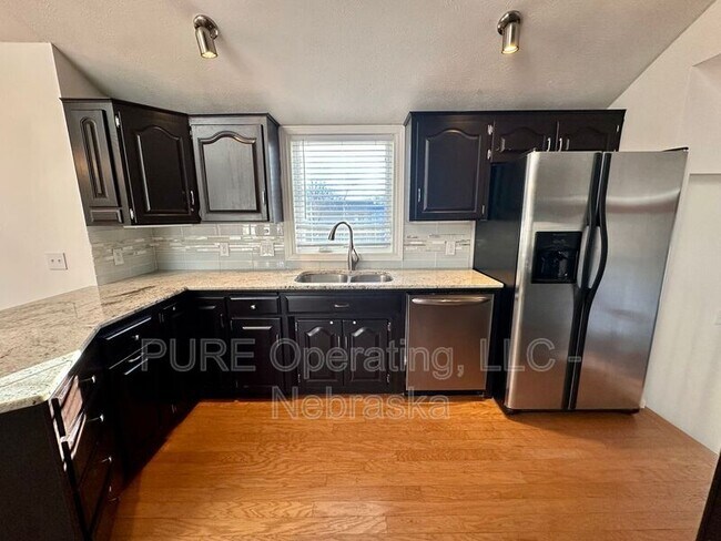 Building Photo - 5039 S 163rd Ave