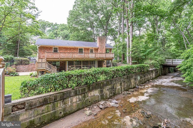 Building Photo - 5225 Old Dominion Dr
