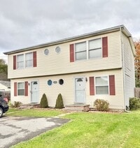 Building Photo - 120 Hinsdale St