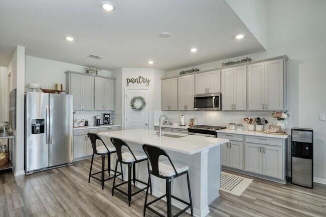 Building Photo - 636 Wild Spur Ln