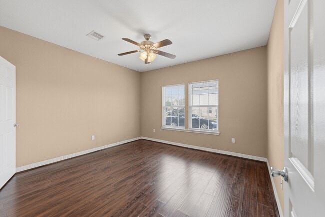 Building Photo - 2906 Anita St