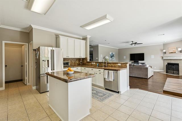 Building Photo - 5800 Palomino Dr