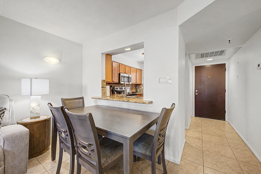 Building Photo - 7474 E Earll Dr