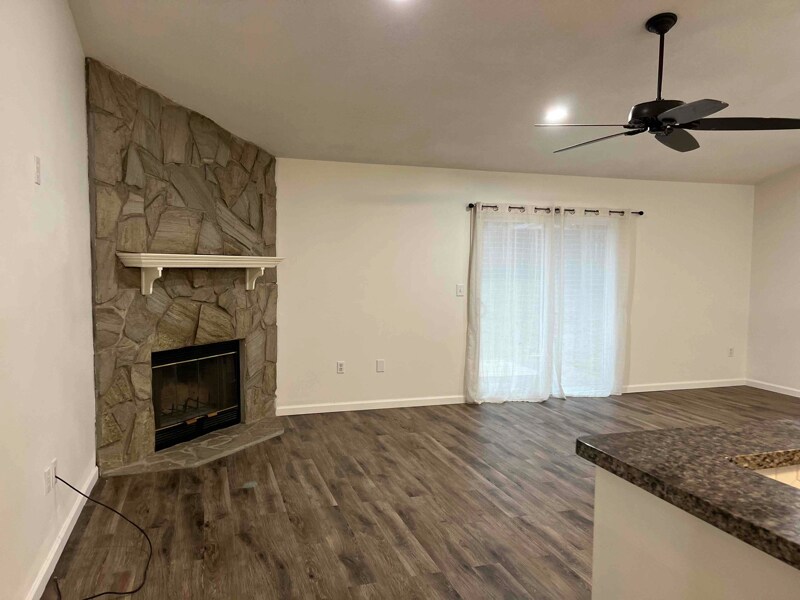 Building Photo - 103 Trenton Ave