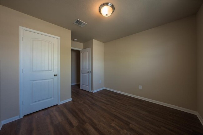 Building Photo - 13317 Brahmin Dr