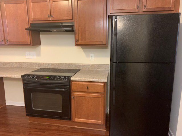 Building Photo - 347 Family Lodge Dr