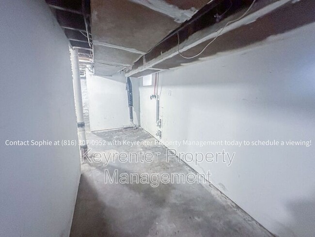 Building Photo - 3713 Wood Ave