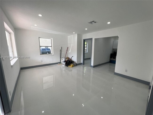 Building Photo - 2441 NW 32nd St