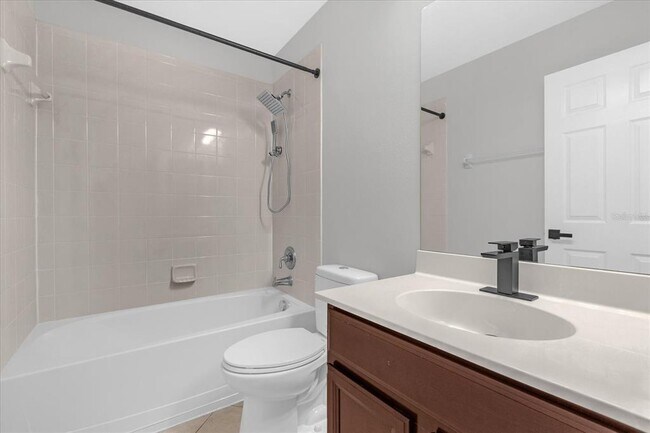 Building Photo - 9450 Silver Buttonwood St