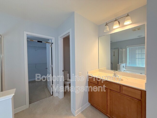 Building Photo - 2420 Early Flight Dr