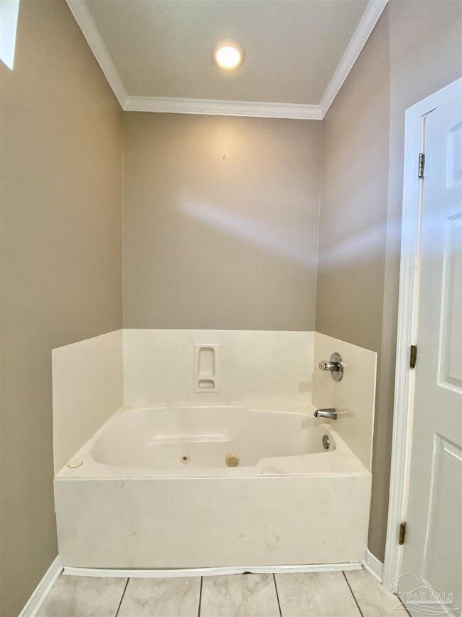 Building Photo - 4114 Oak Pointe Dr