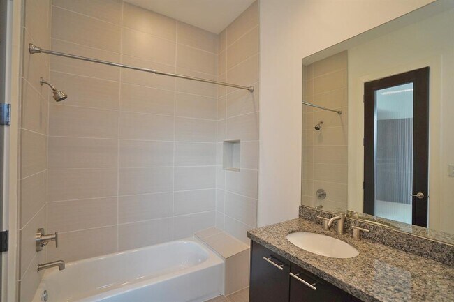 Building Photo - 4611 Austin St