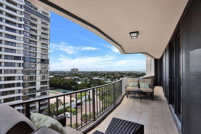 Building Photo - 4200 N Ocean Dr