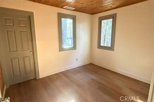 Building Photo - 476 Redwood Dr