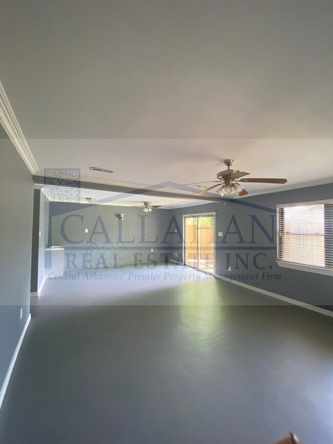 Building Photo - Jacksonville Foxwood Home