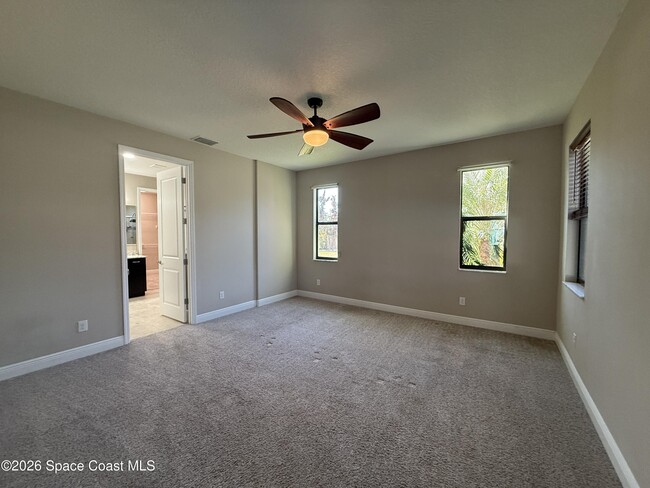 Building Photo - 7782 Paragrass Ave