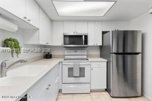 Building Photo - 1145 N Shannon Ave