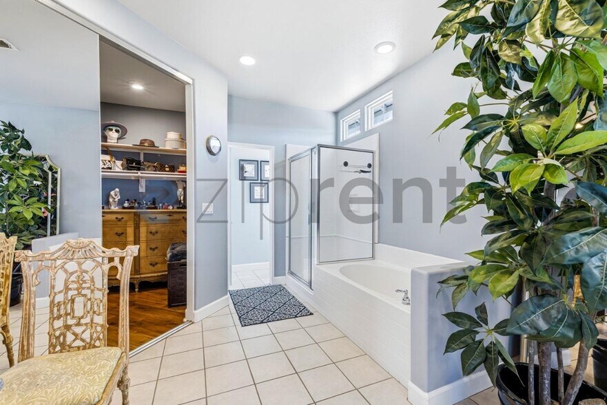 Building Photo - 47298 Twin Pines Rd