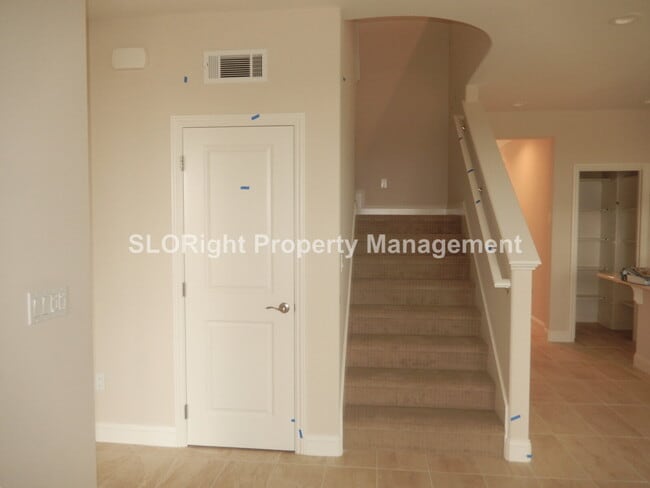 Building Photo - AVAILABLE NOVEMBER - Gorgeous Home in Trilogy Monarch Dunes - 2 Bedroom / 2.5 Bathroom
