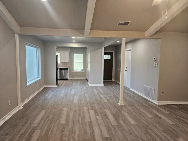 Building Photo - 4134 Sierra St